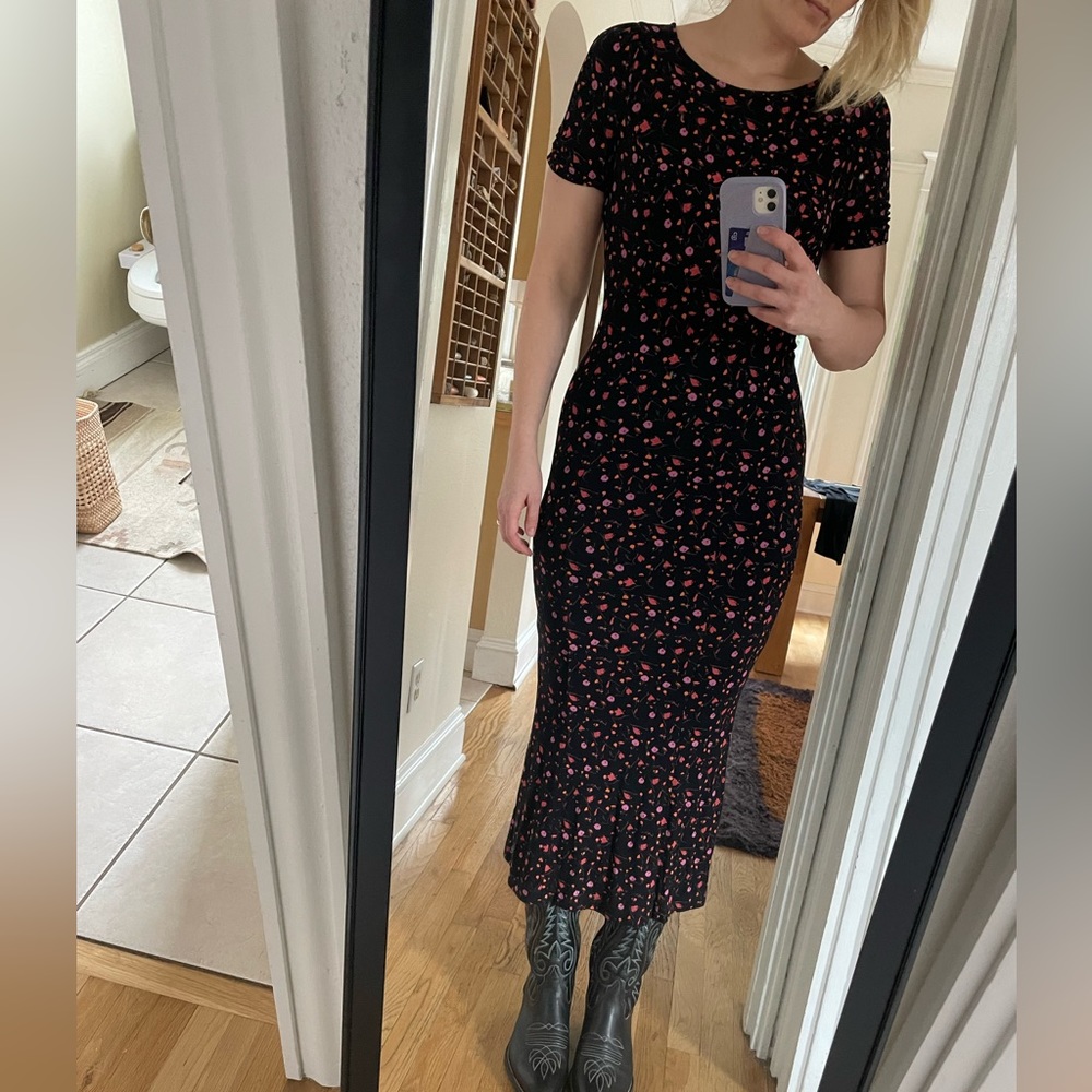 Free People Fitted Maxi dress Black with Pink flowers Size 8